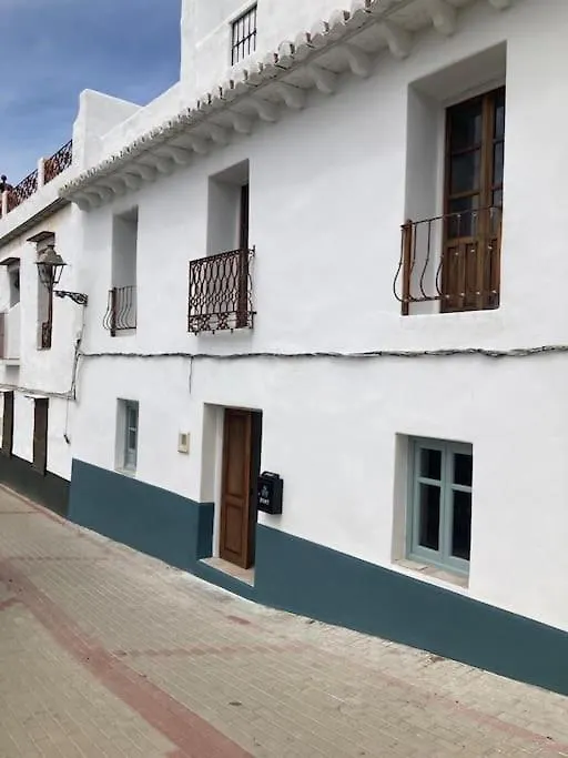 Casa Blanca, Acequias, Lecrin Valley, Granada 0*,